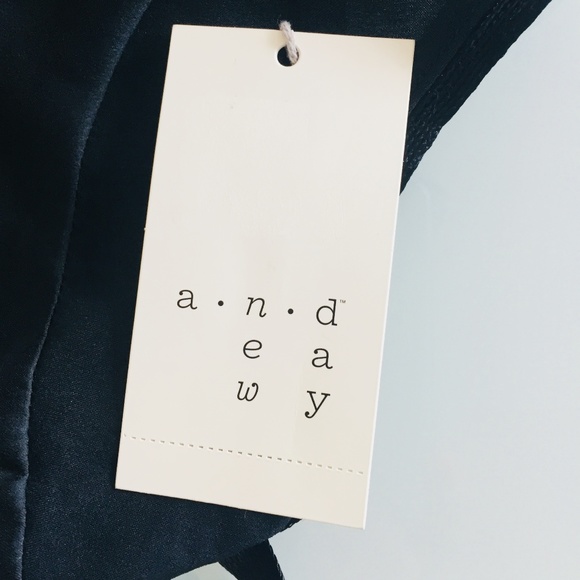 A.n.d. EAWY ladies Women's Black top - Picture 7 of 8